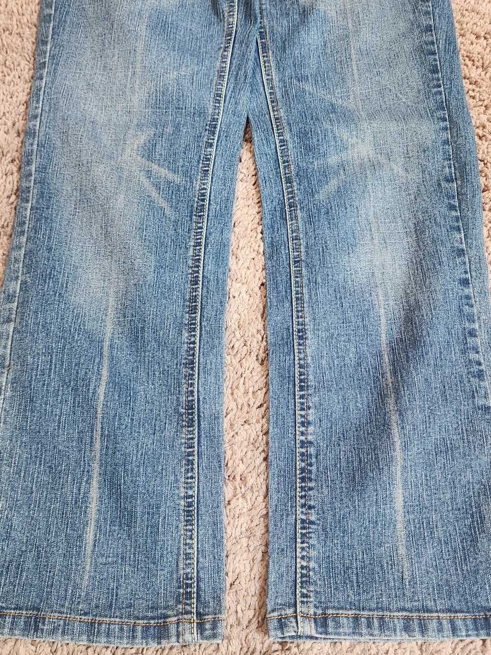 Y2K Bubblegum Denim Capri Jeans, Fits Sz 4 - Picture 2 of 10